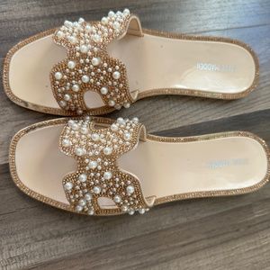 Steve Madden pearl sandals